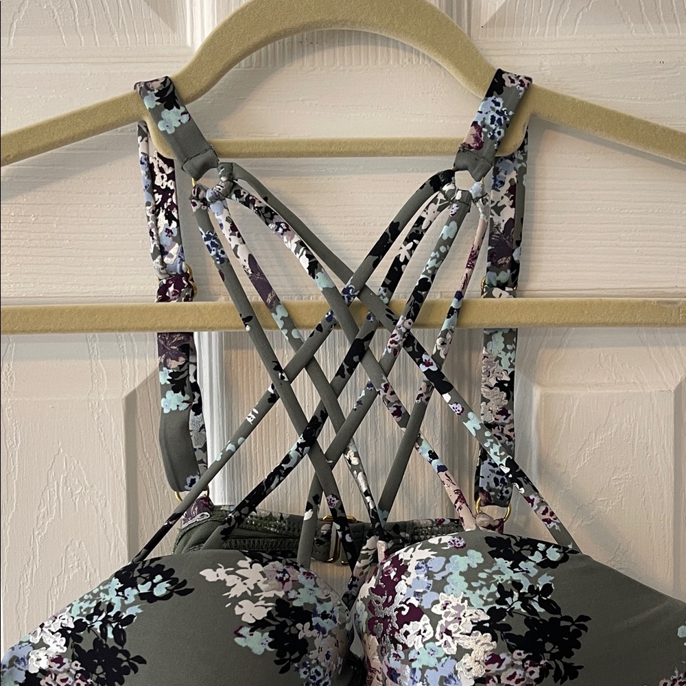 NWOT Med Ambrielle Tankini Top - Picture 2 of 11